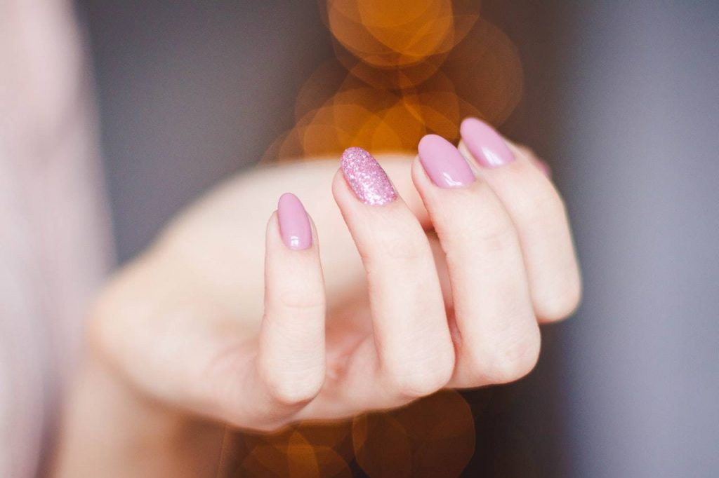 pink manicure - Darren Yaw Latest News: Benefits of Manicure and Pedicure